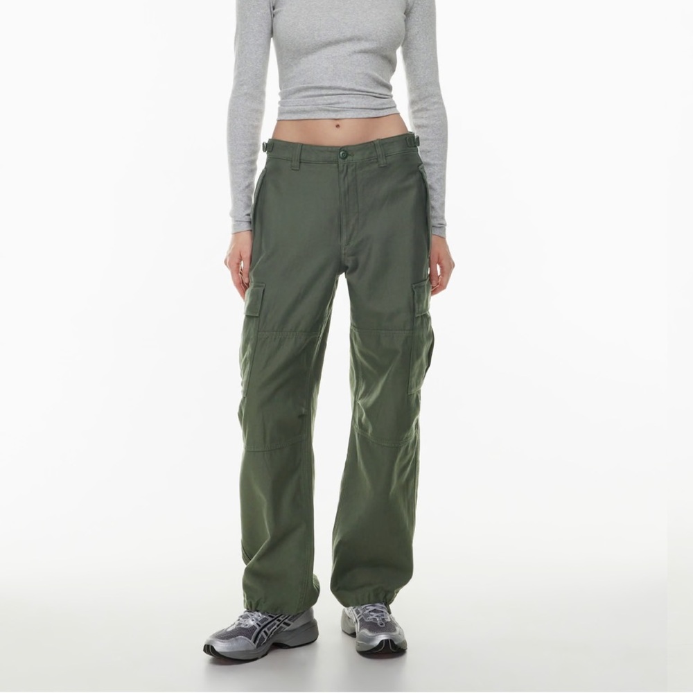 TNA aritzia Cargo pants